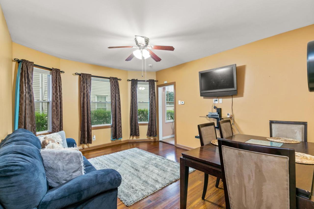The Pink Room Near Yale Hospital/Bridegport Bridgeport Extérieur photo